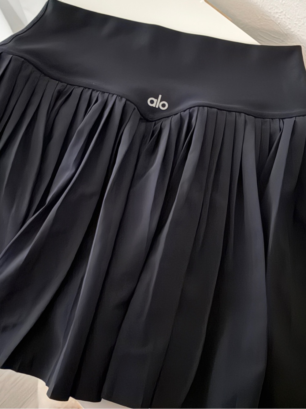 ALO Yoga Grand Slam Tennis Skirt - Picture 2 of 3